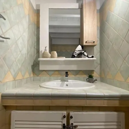 Loft Comodo Ed Elegante • Wi-fi E Colazione *