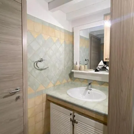 Loft Comodo Ed Elegante • Wi-fi E Colazione Apartment *